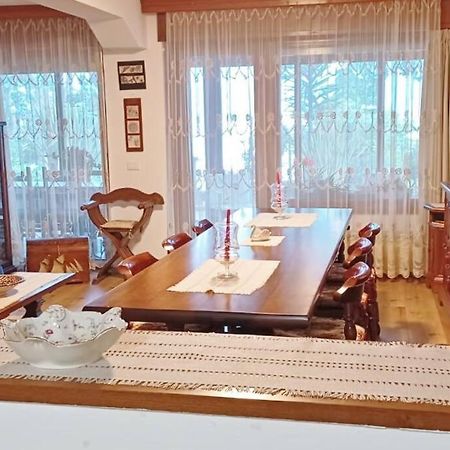 Brezza Marina - Appartamento In Villa Fronte Mare Триест Екстериор снимка