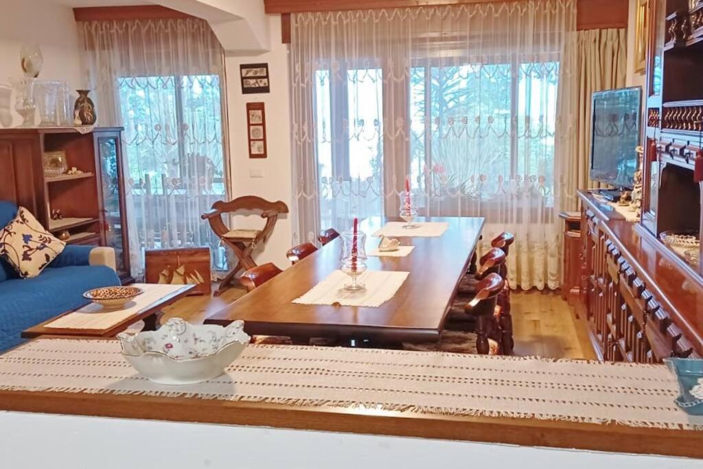 Brezza Marina - Appartamento In Villa Fronte Mare Триест Екстериор снимка
