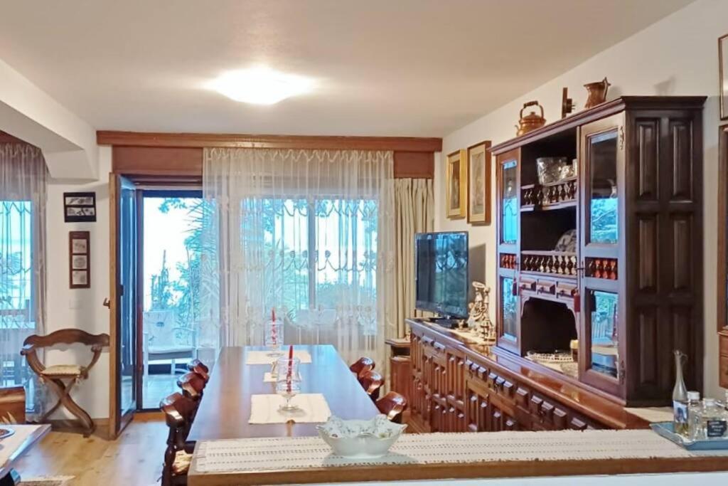 Brezza Marina - Appartamento In Villa Fronte Mare Триест Екстериор снимка