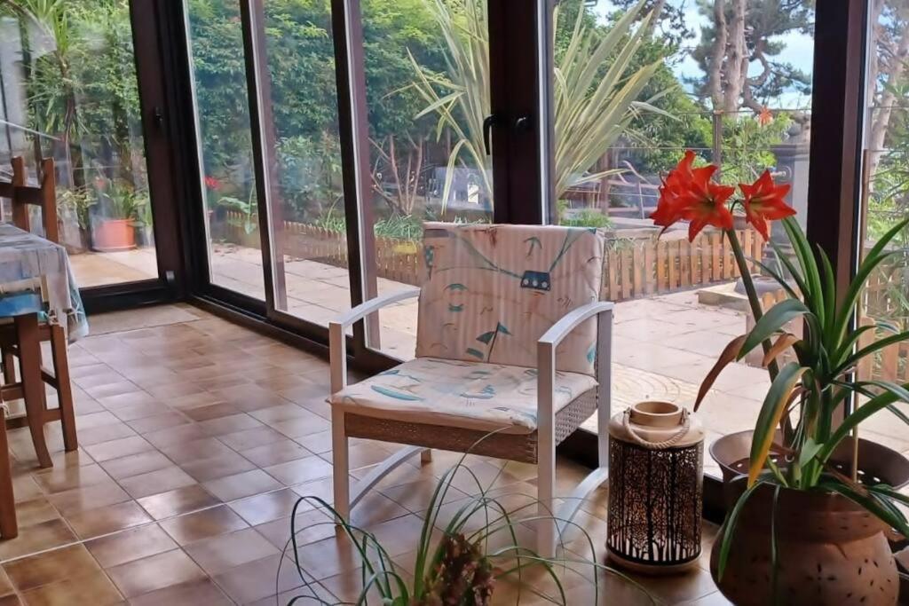 Brezza Marina - Appartamento In Villa Fronte Mare Триест Екстериор снимка